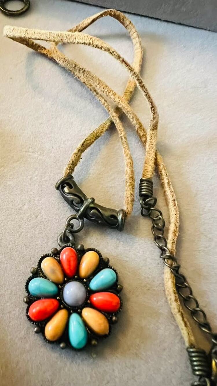 Boho Floral Faux Stone Necklace and Bracelet Set